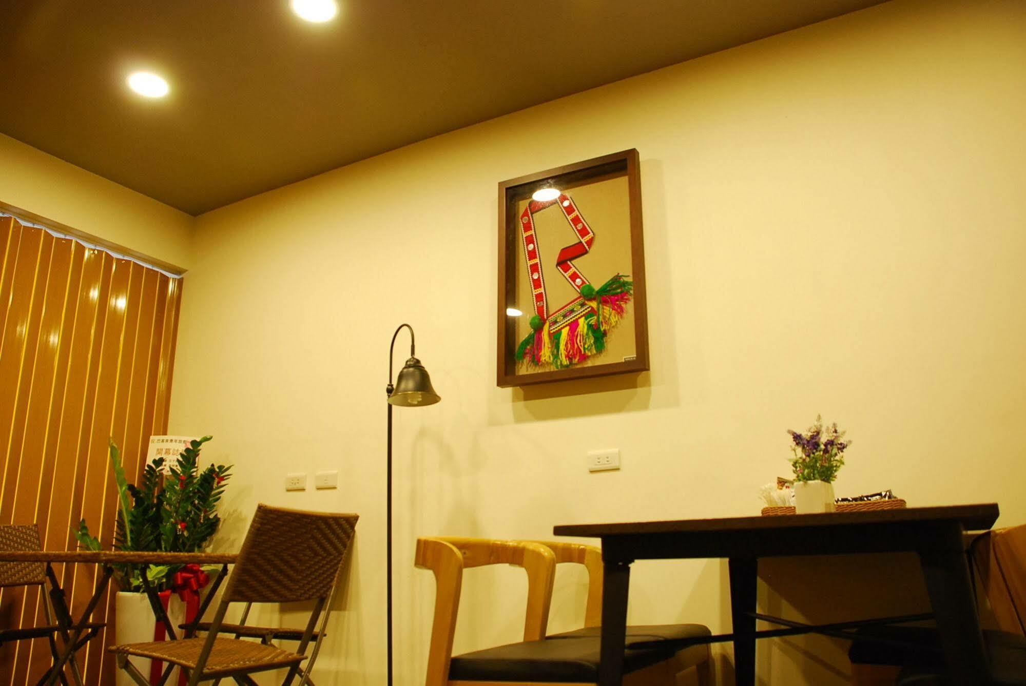 Taipei Livepal Hostel Bagian luar foto